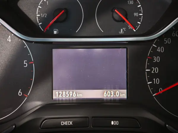 Opel Crossland X 1.6 CDTi Innovation 7