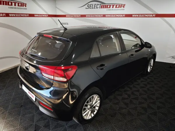 Kia Rio 1.2 CVVT LX 6