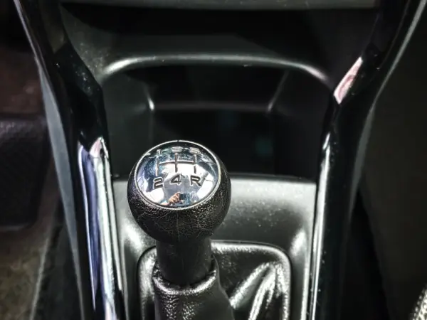 Citroen C3 1.2 PureTech Shine 10