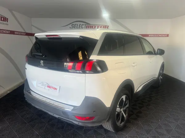 Peugeot 5008 PureTech 130 Stop & Start Allure Business-Pack 2