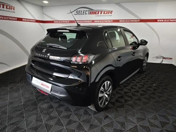 Peugeot 208 1.2 PureTech Active 5