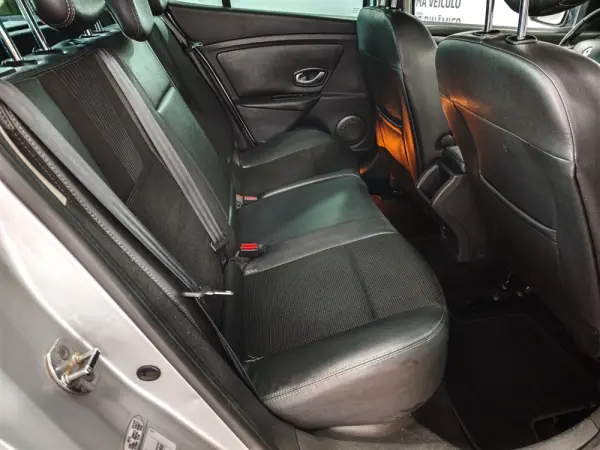 Renault Mégane 1.5 dCi Dynamique 23