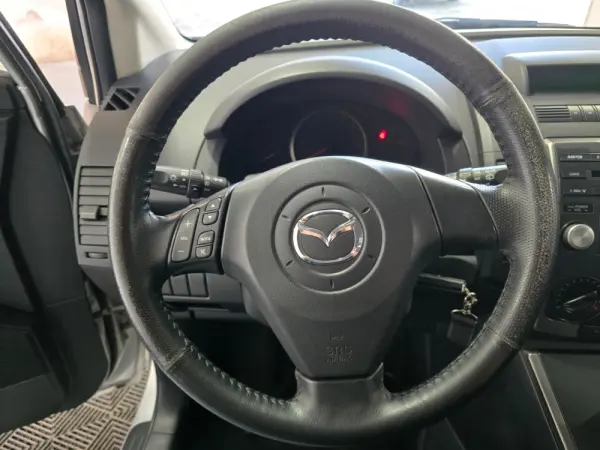Mazda 5 MZR-CD 2.0 Comfort 13