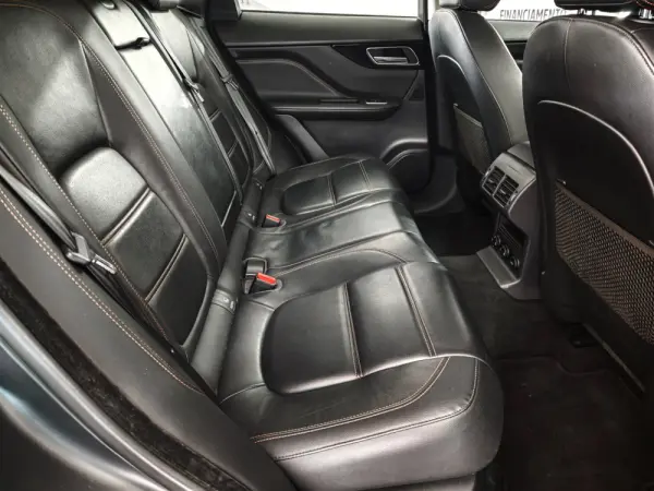 Jaguar F-Pace 2.0 i4D Prestige AWD Aut. 25