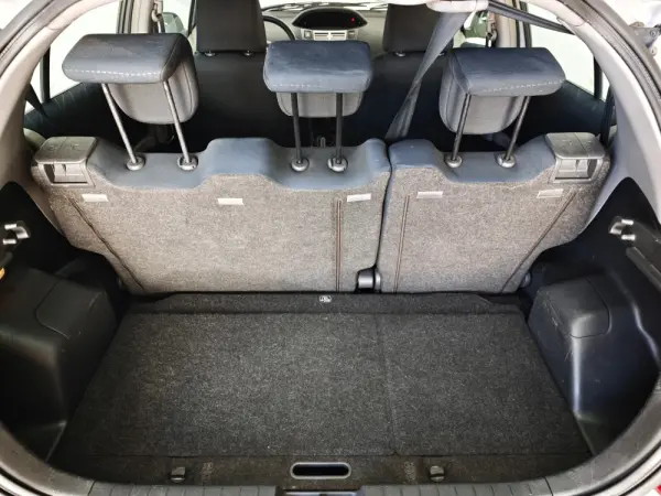 Toyota Yaris 1.0 VVT-i Comfort 23