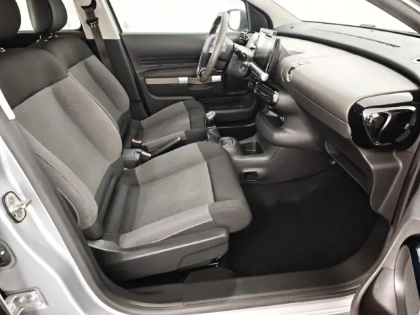 Citroen C4 Cactus 1.2 PureTech Feel 26