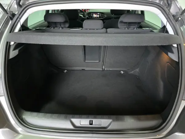 Peugeot 308 1.5 BlueHDi Style 25