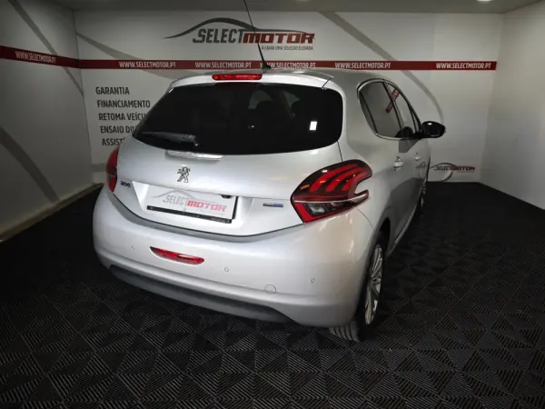 Peugeot 208 1.6 BlueHDi Active 4