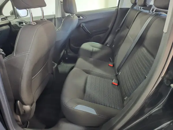 Peugeot 208 1.6 e-HDi Active 16