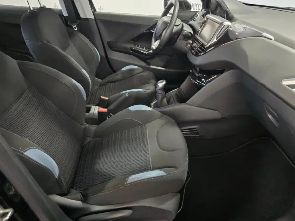 Peugeot 208 1.6 e-HDi Active 18