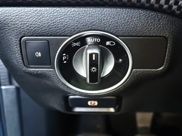 Mercedes-Benz A 180 d Style 17