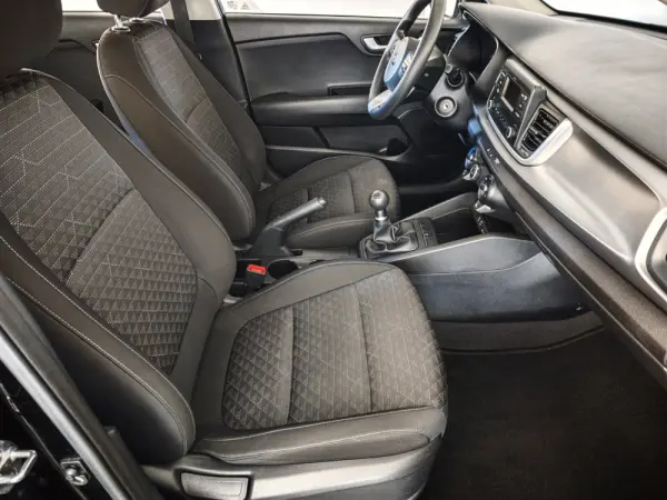 Kia Rio 1.2 CVVT LX 21