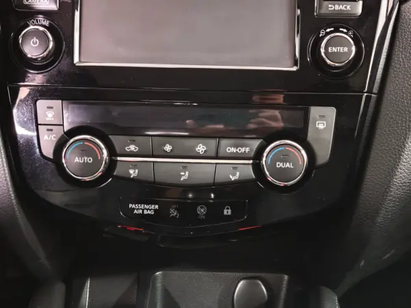 Nissan Qashqai 1.5 dCi Tekna 11