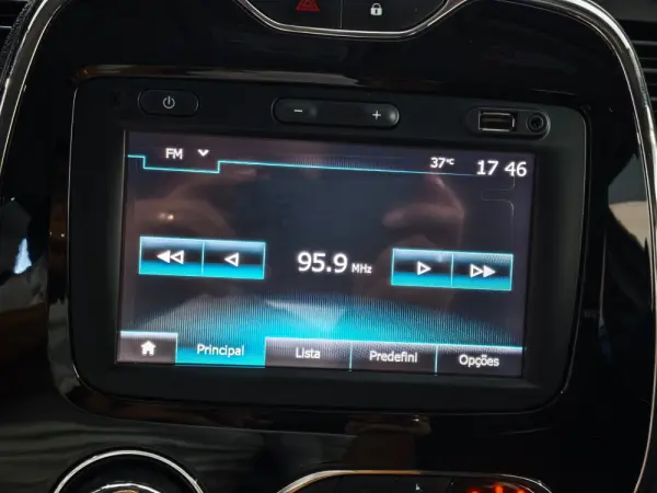 Renault Captur 0.9 TCE Exclusive 11