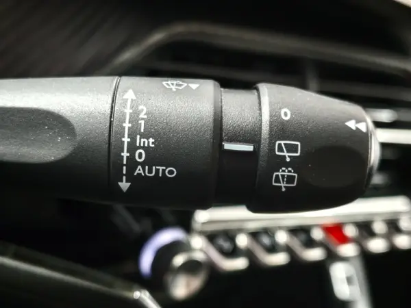 Peugeot 2008 1.2 PureTech Active 18