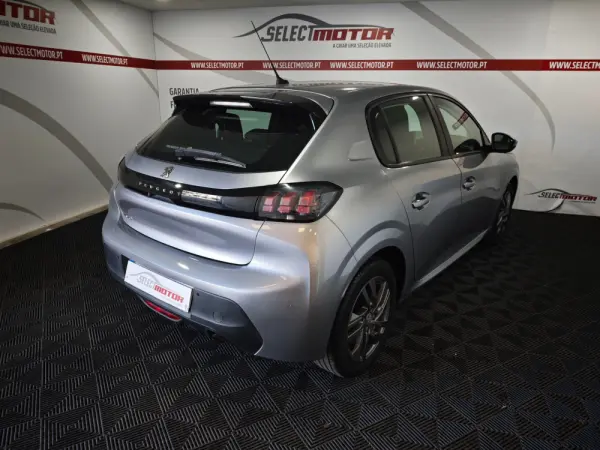 Peugeot 208 1.2 PureTech Active 5