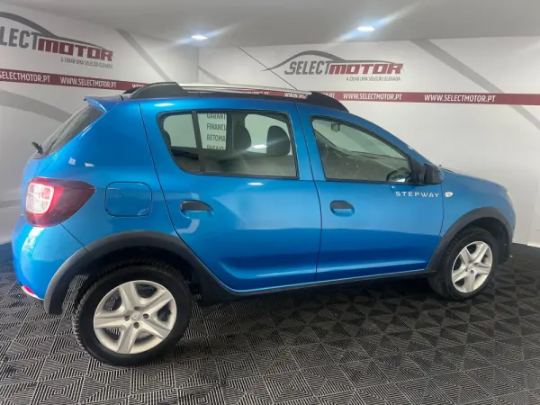 Dacia Sandero 1.5 dCi Stepway 6