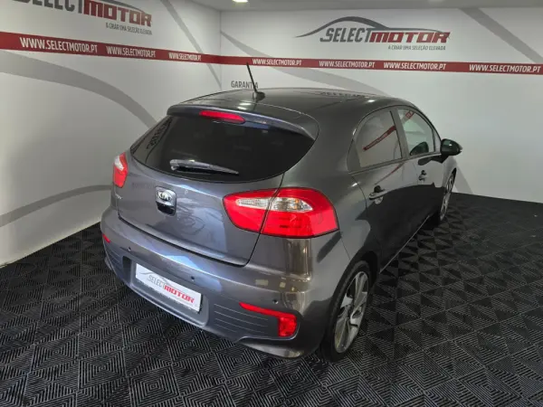 Kia Rio 1.2 CVVT Prime 6