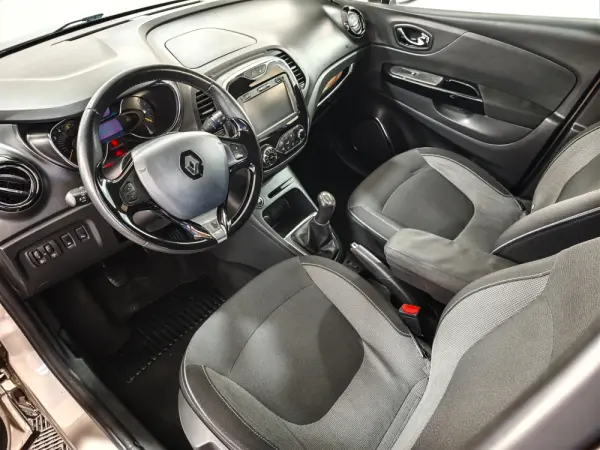 Renault Captur 1.5 dCi 21