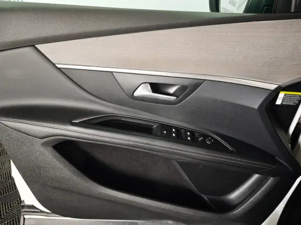 Peugeot 5008 2.0 BlueHDi GT Line EAT8 20