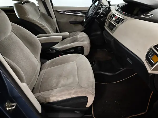 Citroen C4 Grand Picasso 1.6 HDi Exclusive CMP6 21