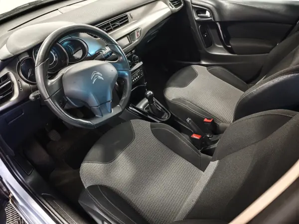 Citroen C3 1.2 PureTech Shine 18