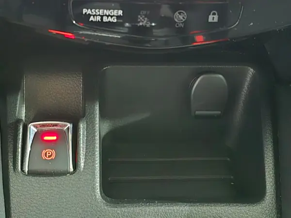 Nissan Qashqai 1.5 dCi N-Connecta 18 11