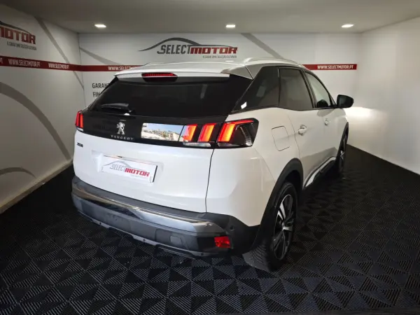 Peugeot 3008 1.2 PureTech Allure Pack 4
