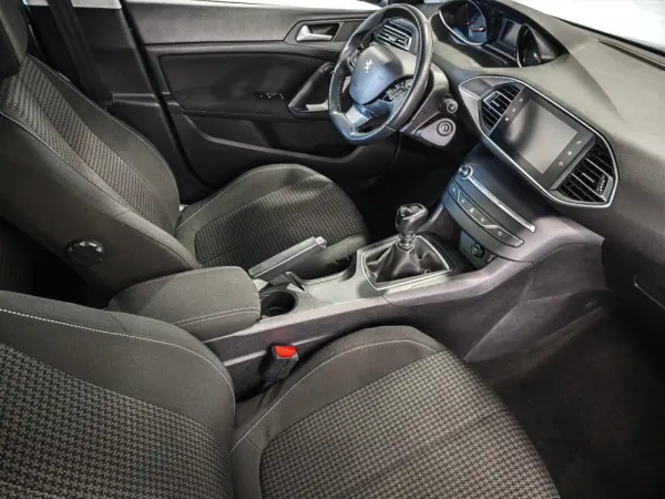 Peugeot 308 1.2 PureTech Style 22