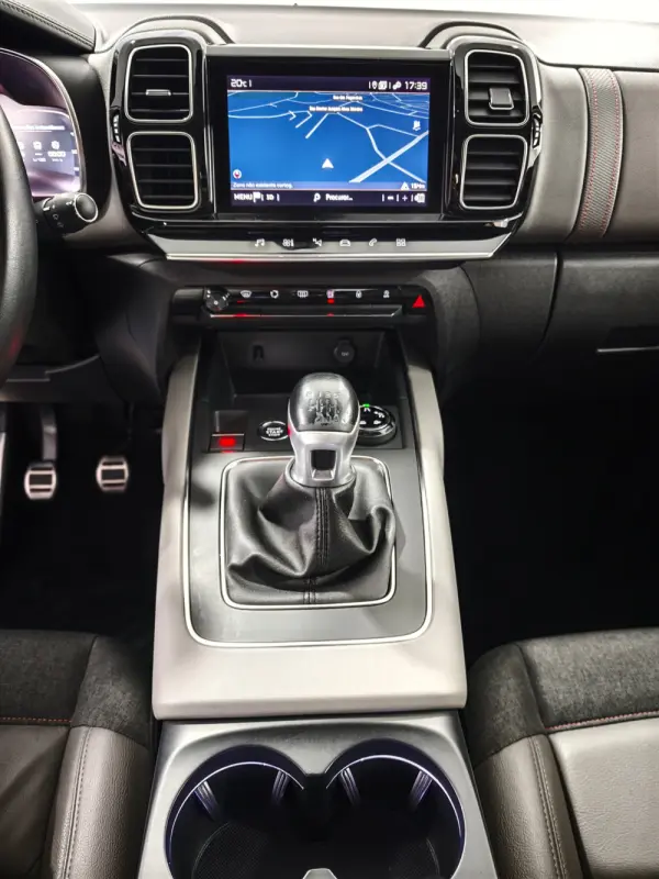Citroen C5 Aircross 1.2 PureTech Shine 13