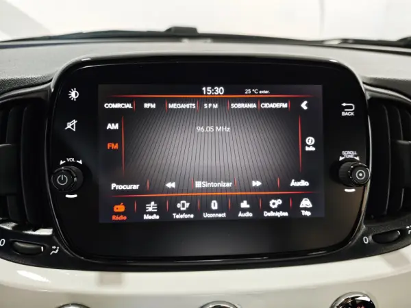 Fiat 500 1.0 Hybrid Lounge 8
