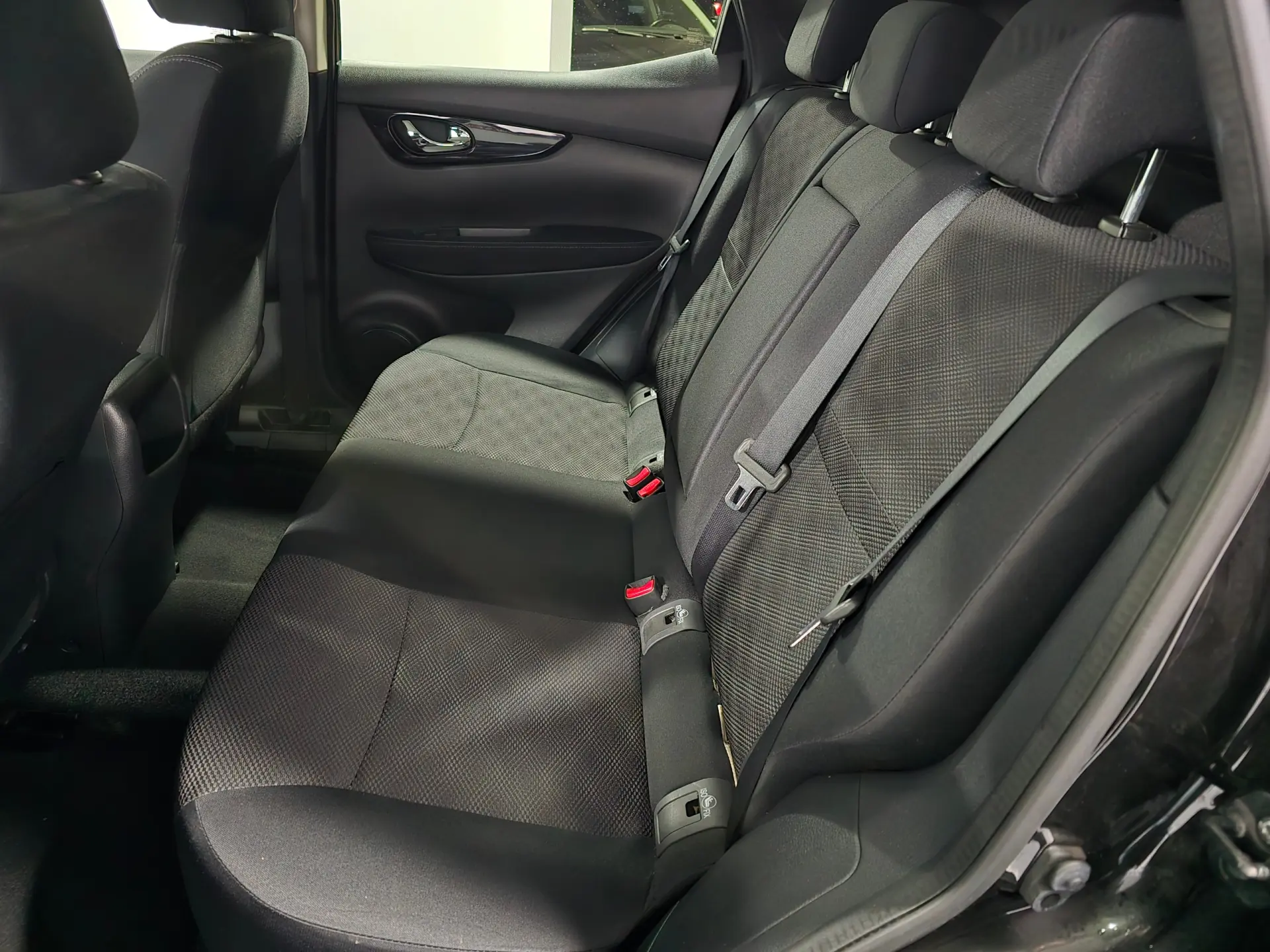 Nissan Qashqai 1.5 dCi N-Connecta 18 19