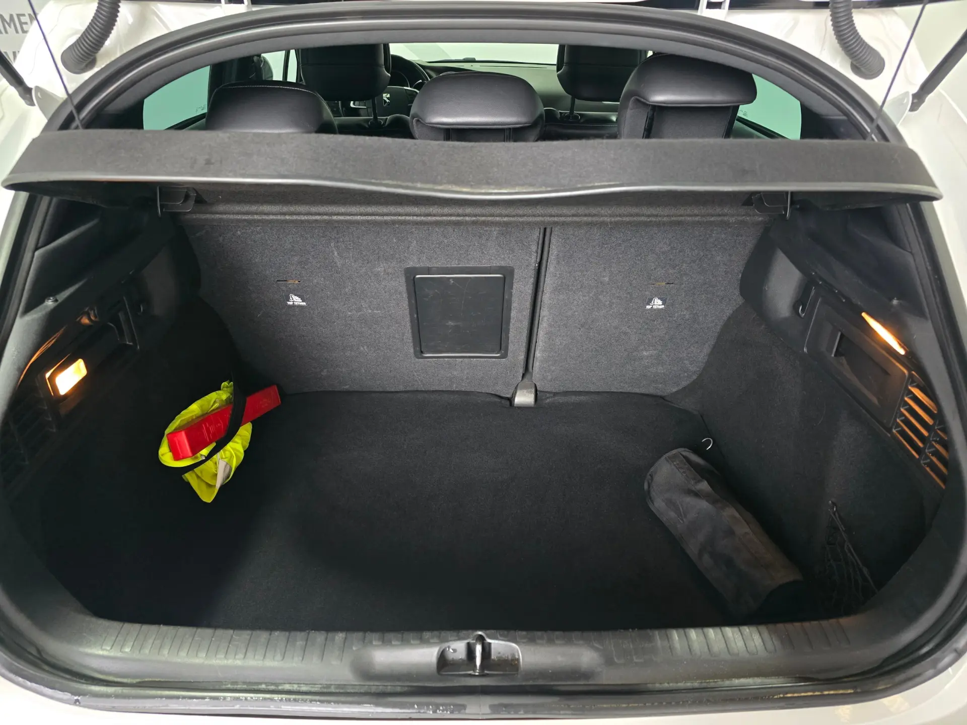 Citroën DS4 1.6 BlueHDi So Chic EAT6 22