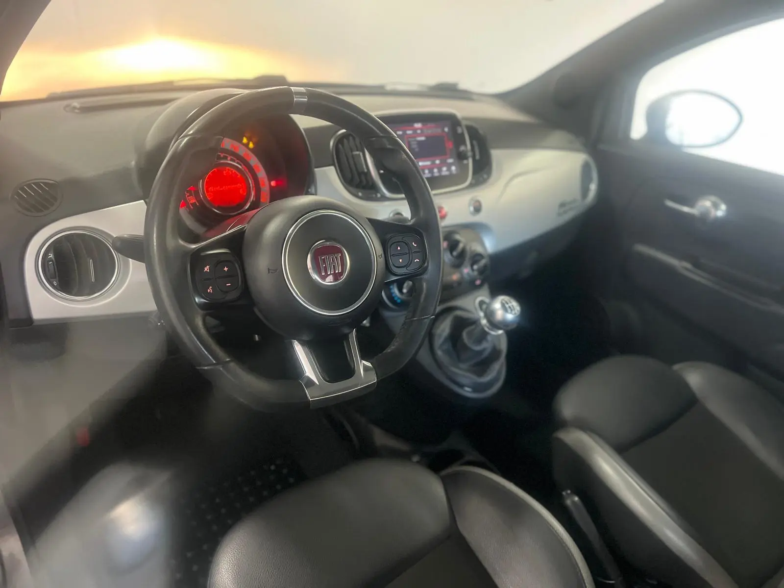 Fiat 500 1.0 Hybrid Sport 8