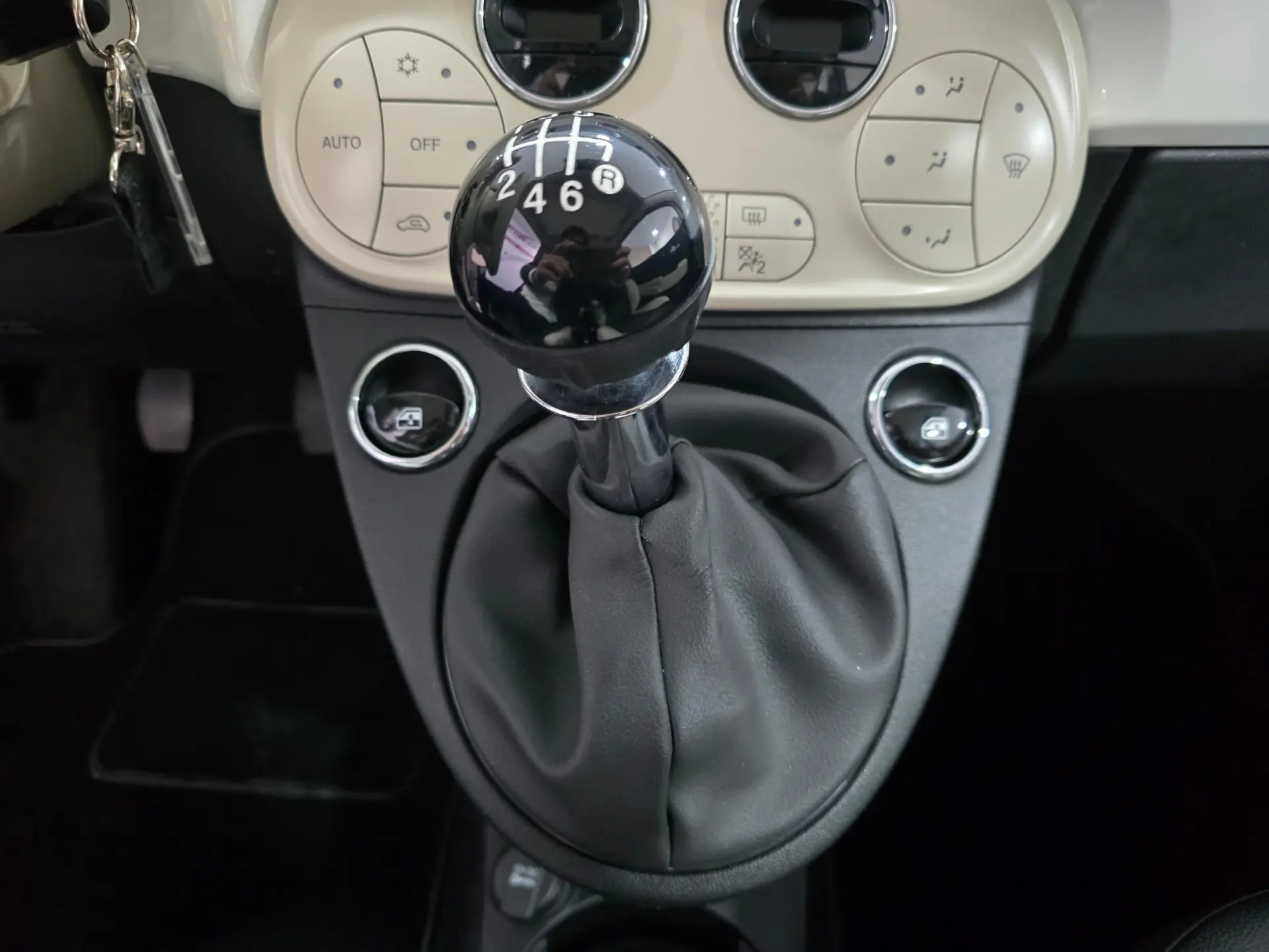 Fiat 500 1.0 Hybrid Lounge 10