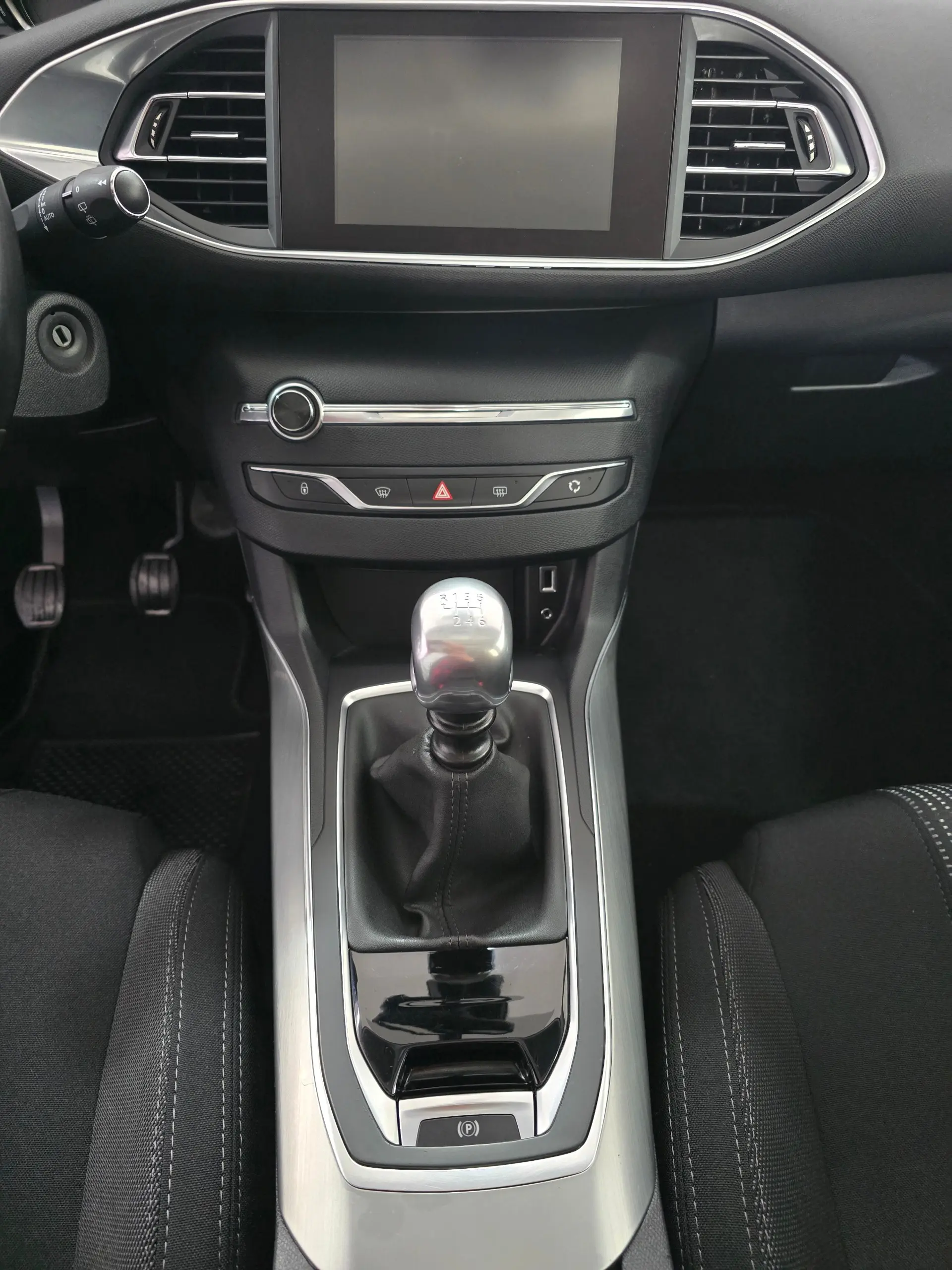 Peugeot 308 1.2 PureTech Allure Pack 11