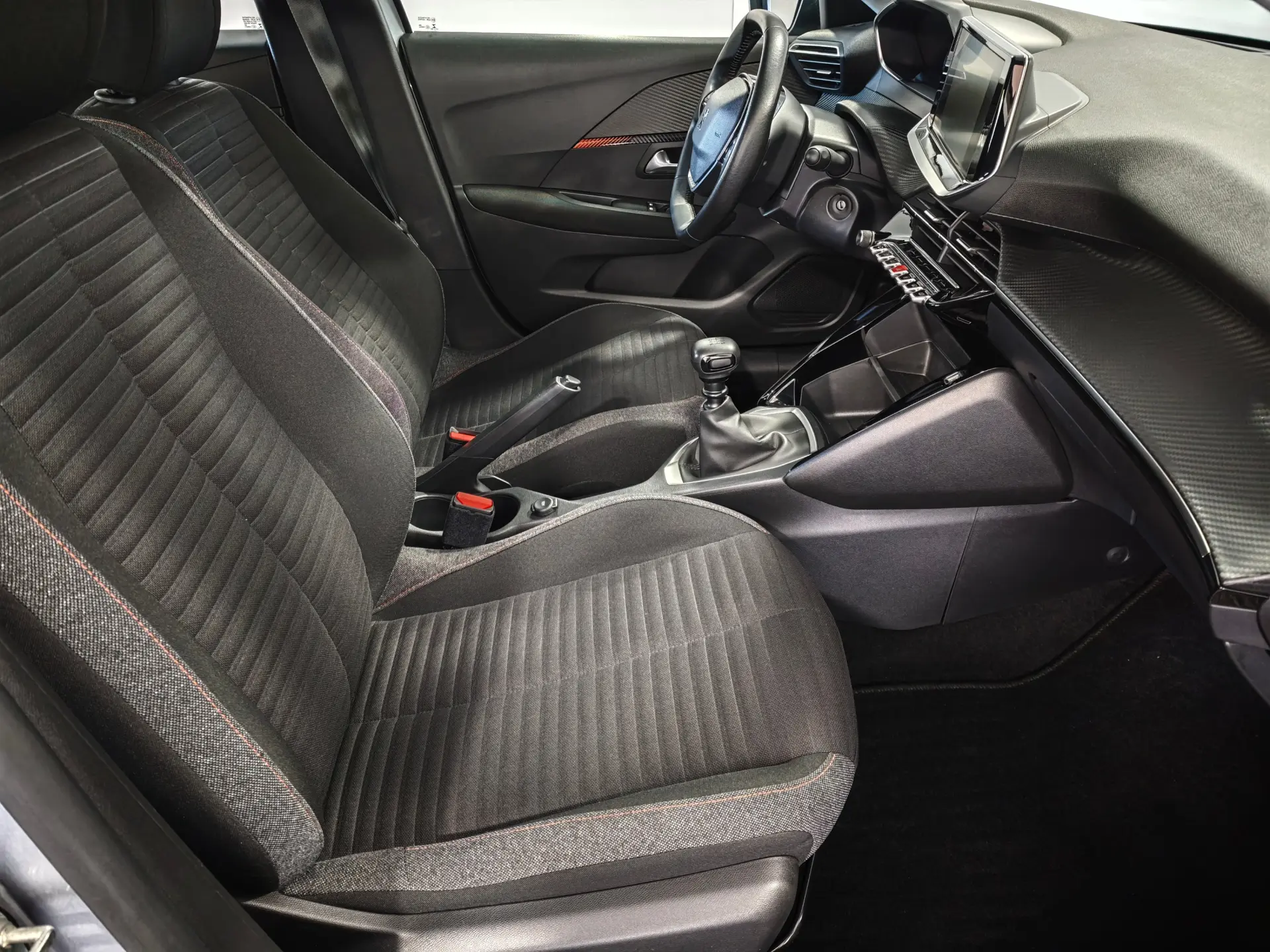 Peugeot 208 1.2 PureTech Active 22