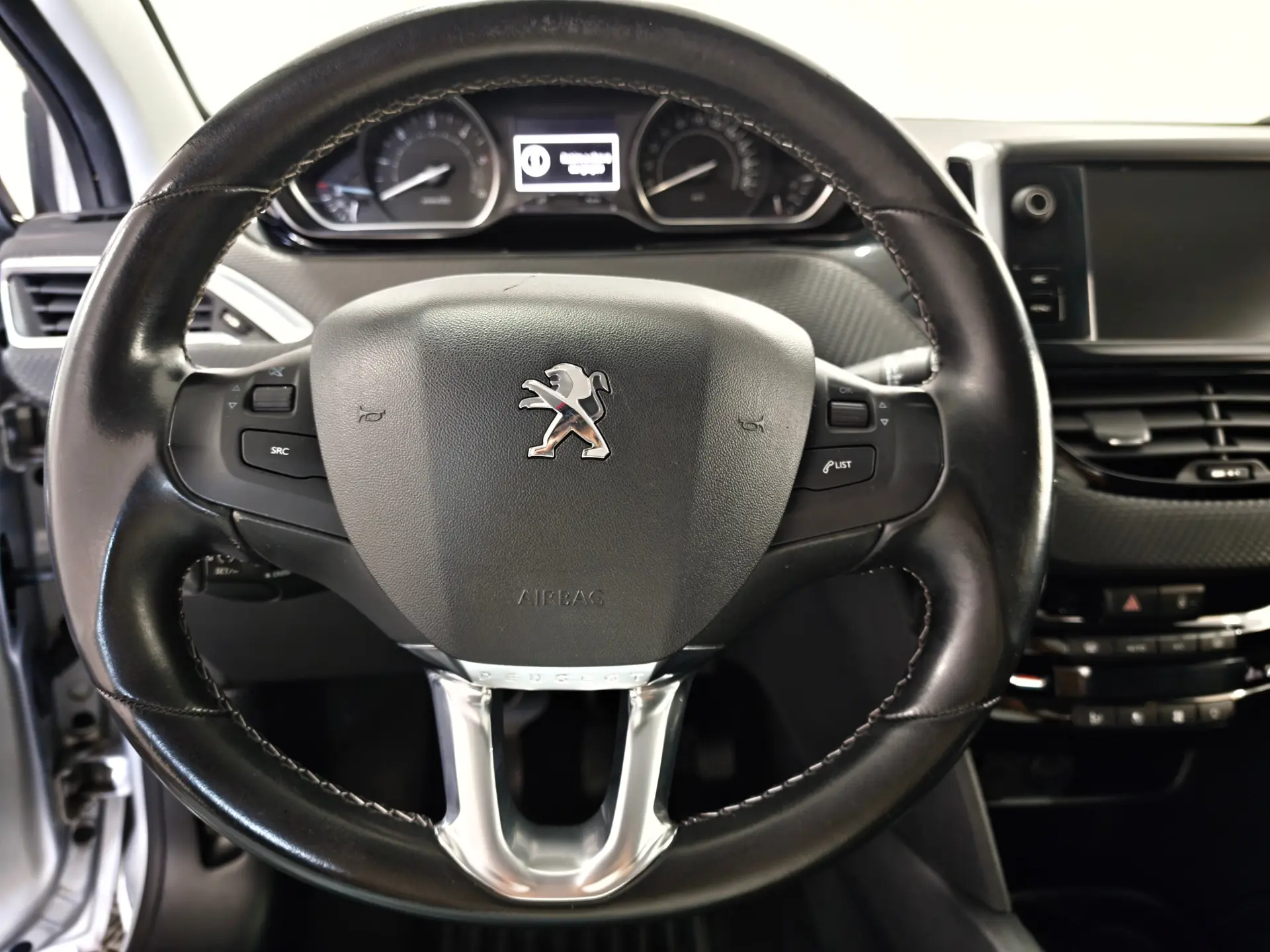 Peugeot 208 1.6 BlueHDi Active 14