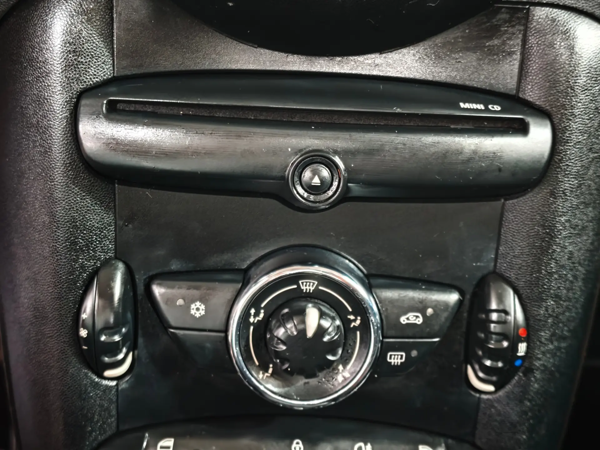 MINI 3 Portas Cooper 9