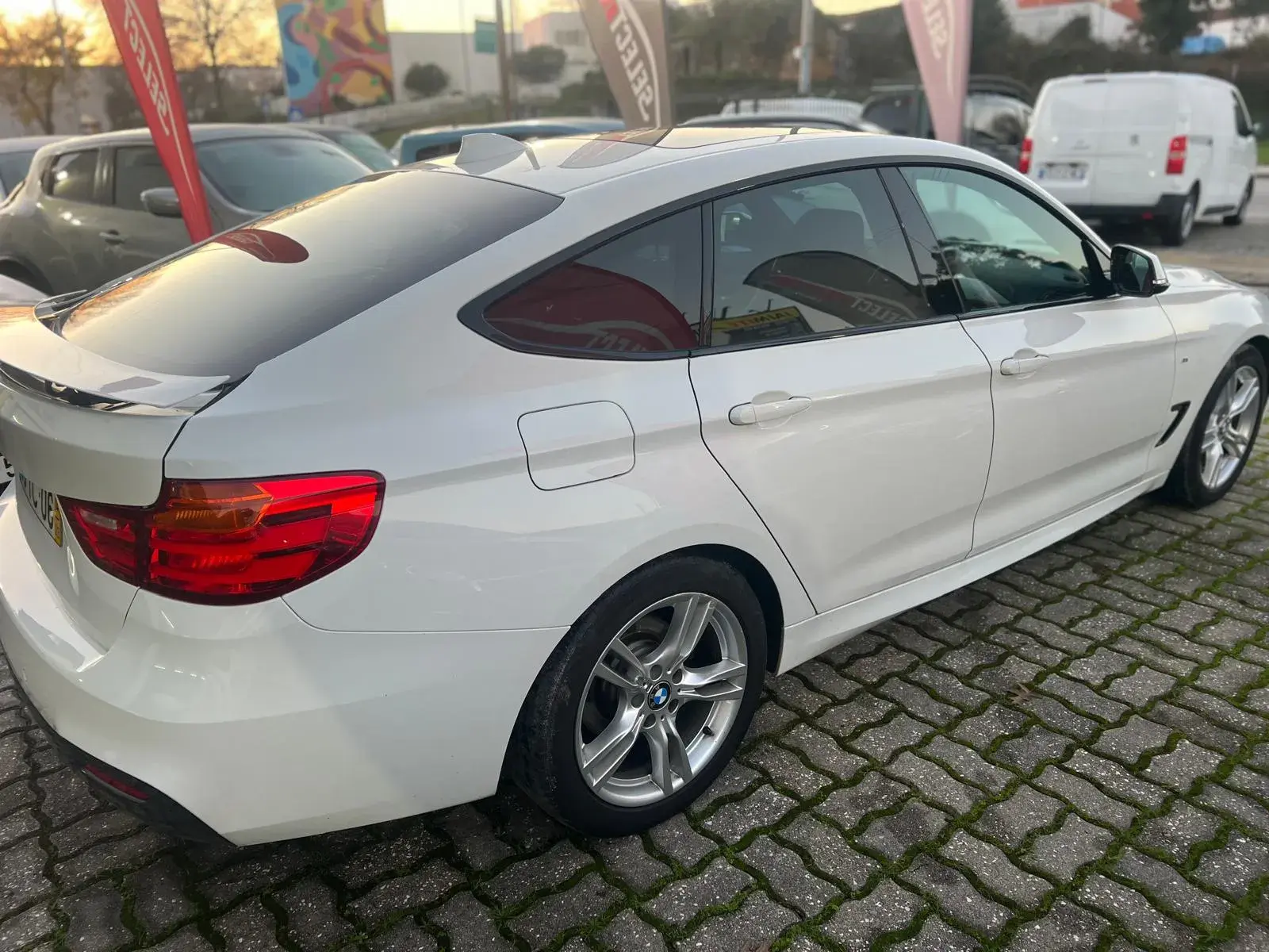 BMW 318 Gran Turismo d GT Pack M 8