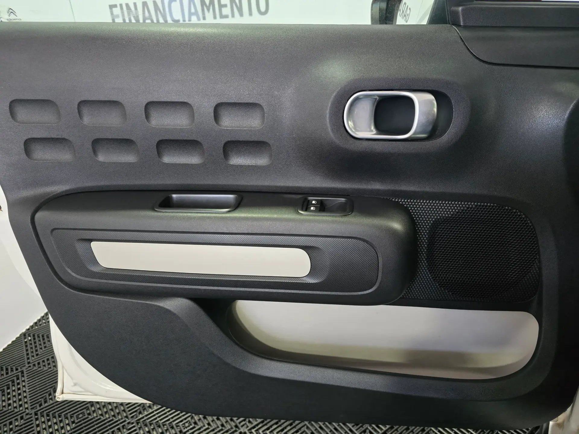 Citroën C3 1.2 PureTech Feel 13