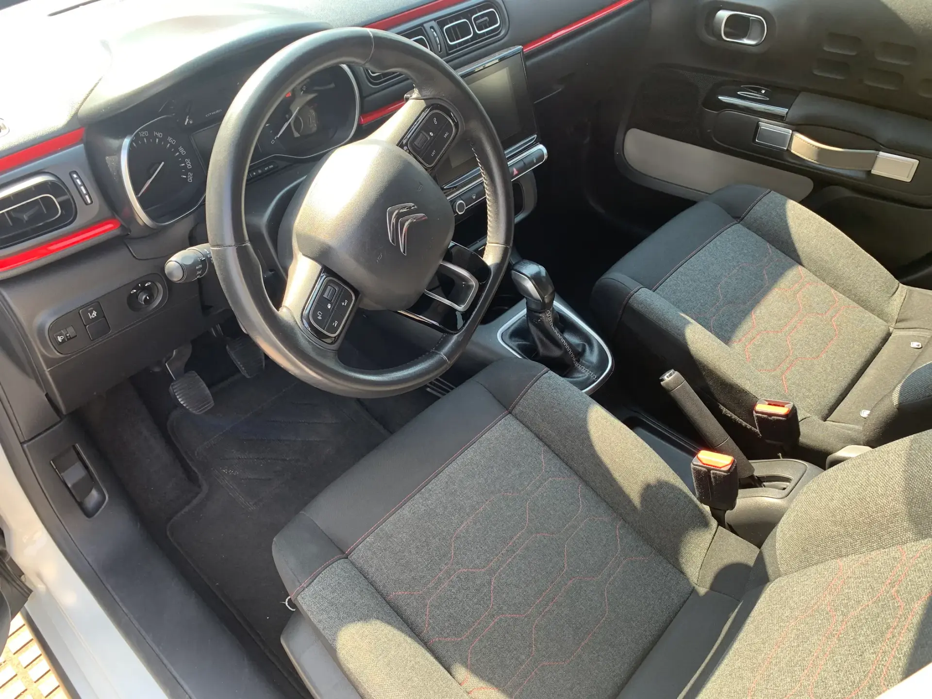 Citroën C3 1.2 PureTech Shine 4