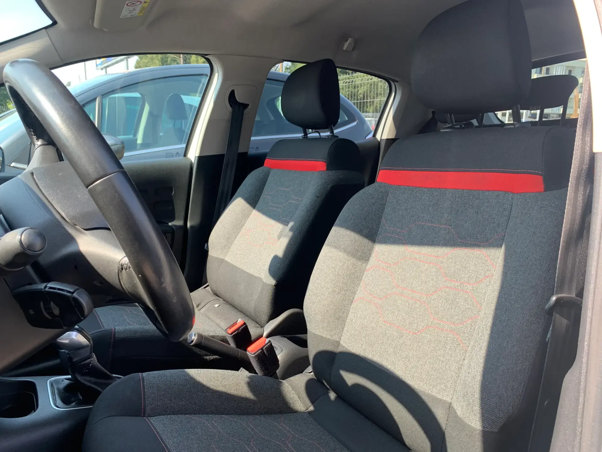 Citroën C3 1.2 PureTech Shine 12