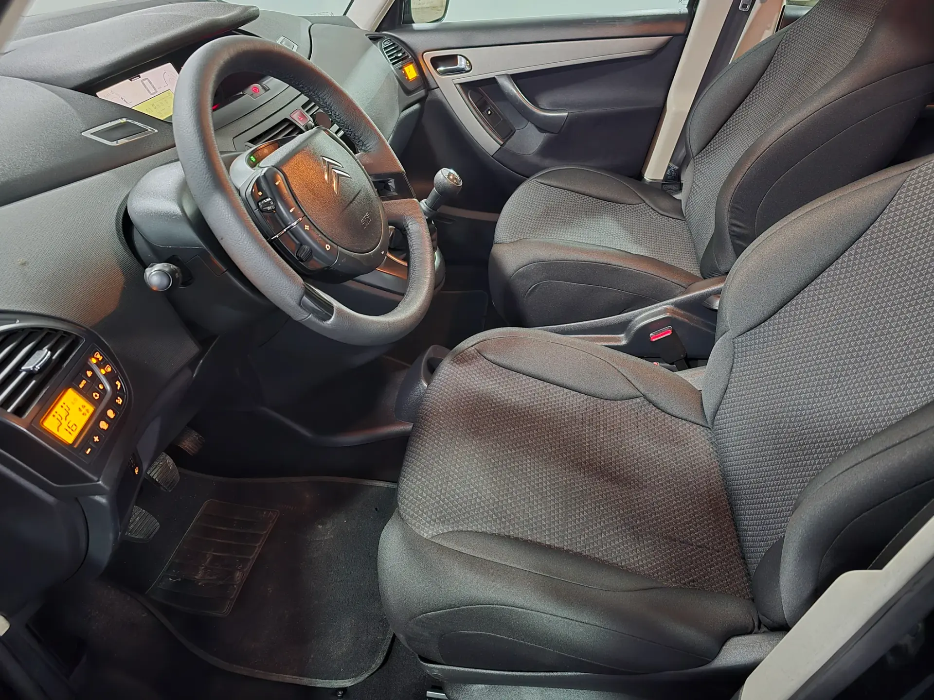 Citroën C4 Picasso 1.6 HDi Exclusive 11