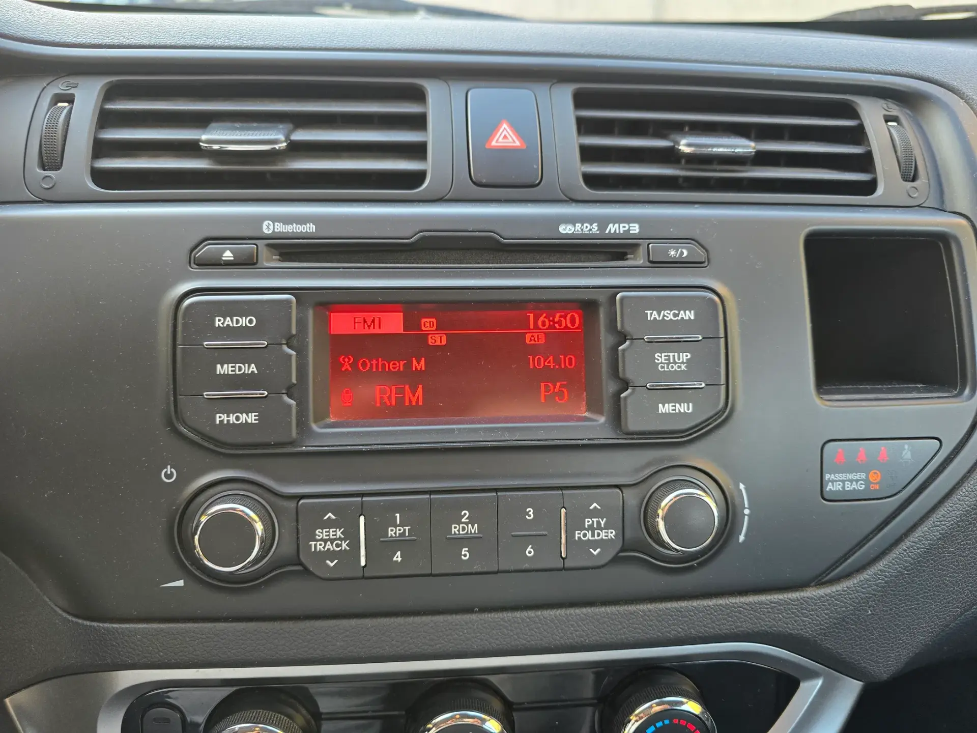 Kia Rio 1.2 CVVT LX 12