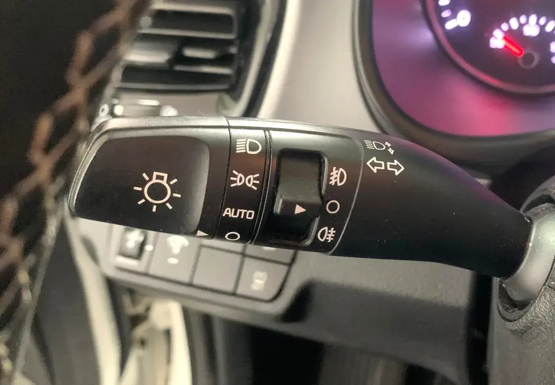 Kia Stonic 1.0 T-GDI TX 7DCT 15