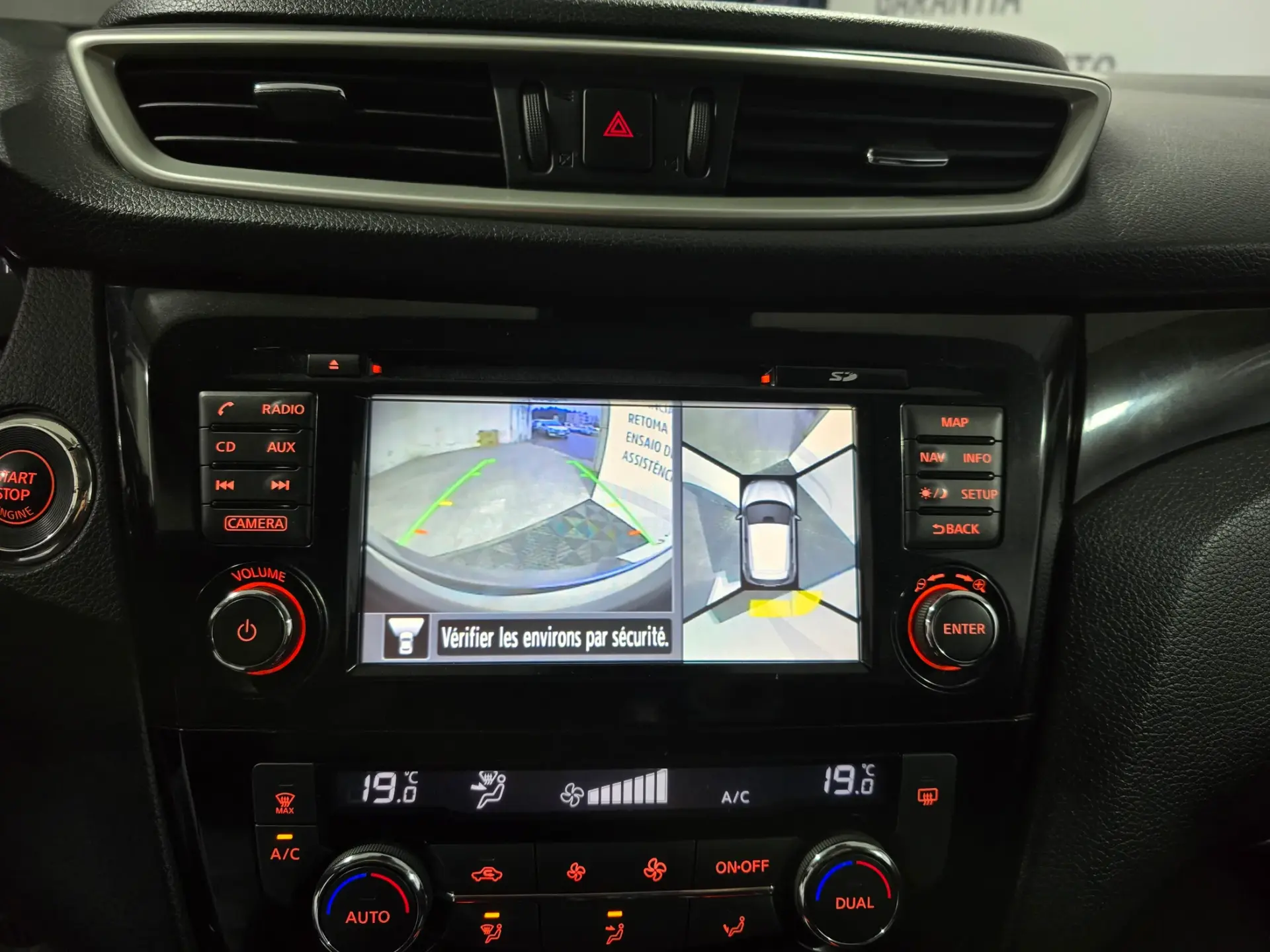 Nissan Qashqai 1.2 DIG-T N-Connecta 7