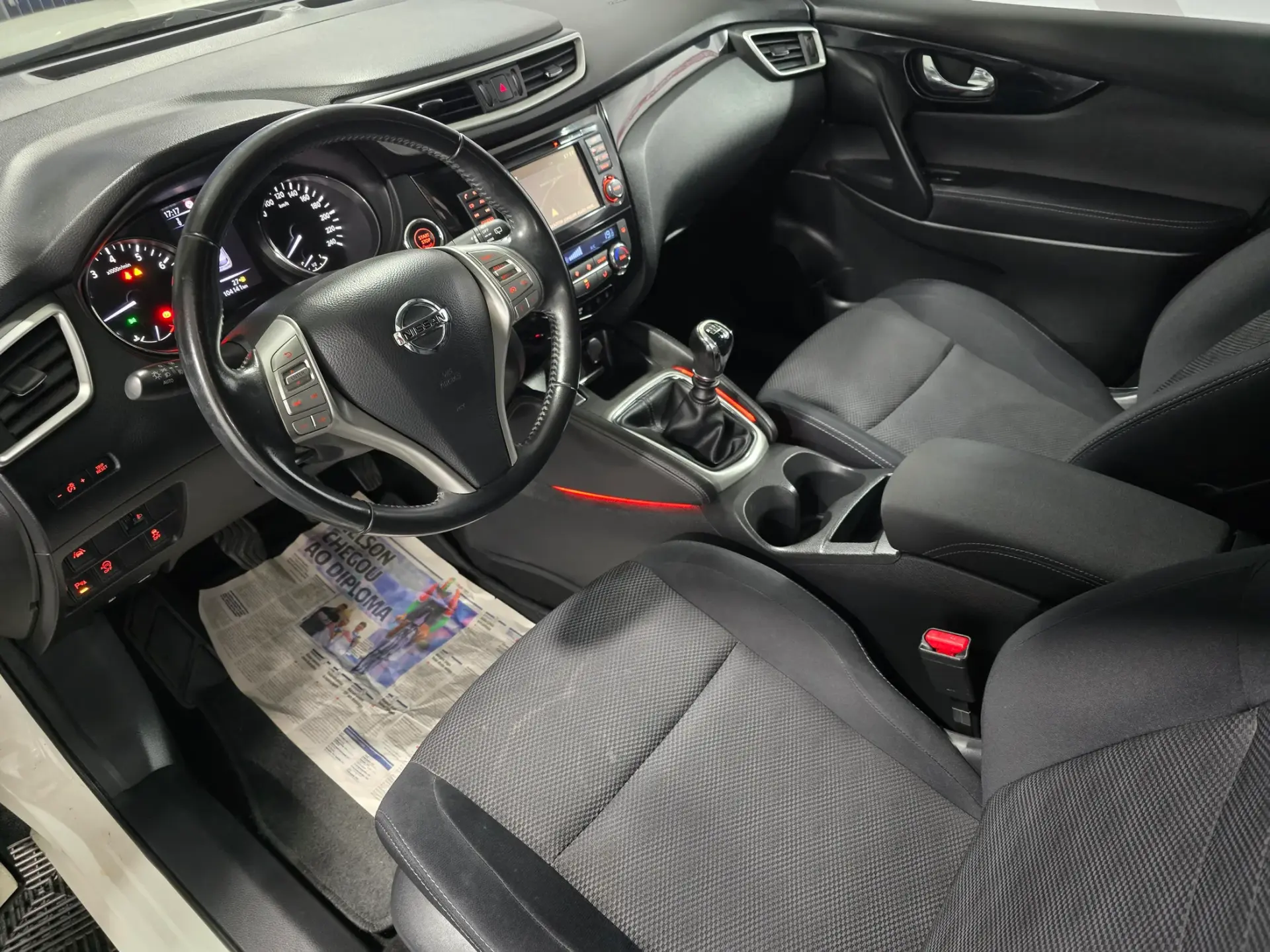 Nissan Qashqai 1.2 DIG-T N-Connecta 16