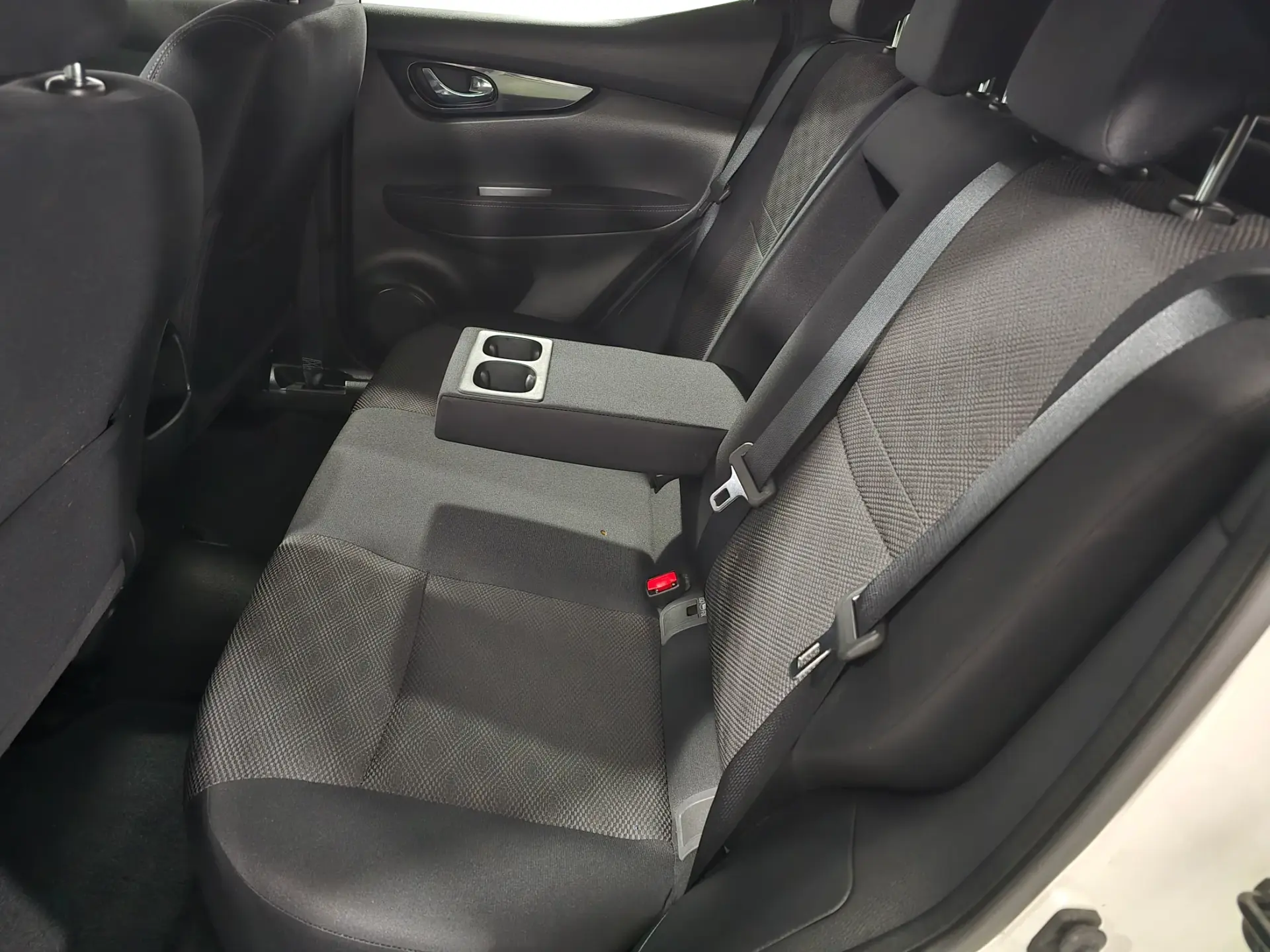 Nissan Qashqai 1.2 DIG-T N-Connecta 17