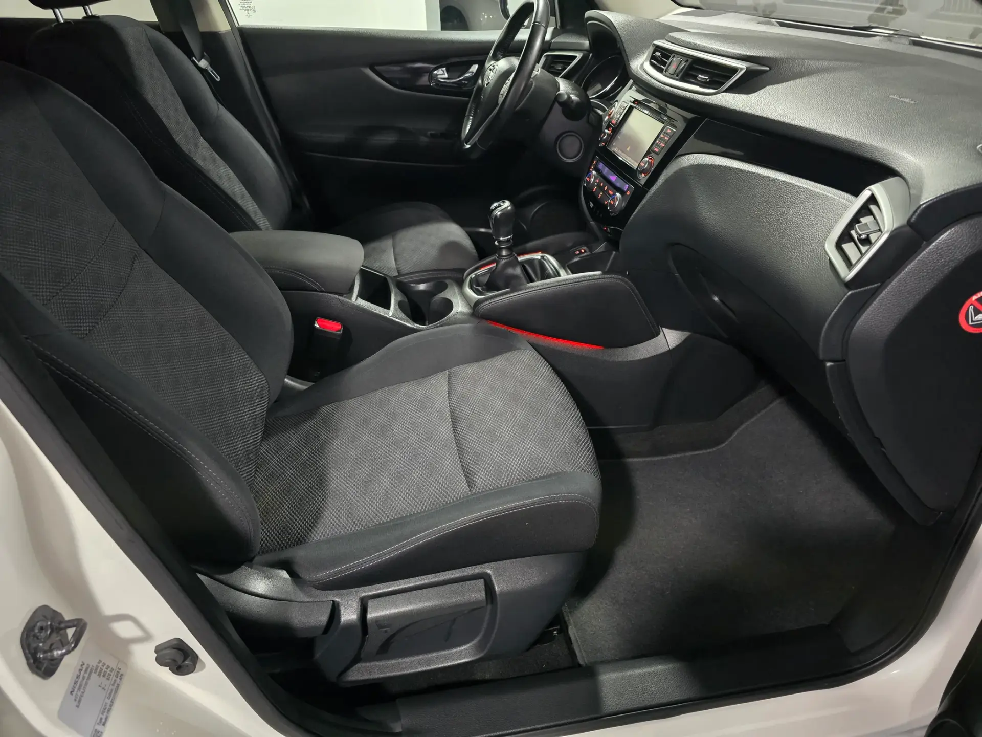 Nissan Qashqai 1.2 DIG-T N-Connecta 19